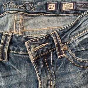 Miss Me blue jeans. Low rise size 27